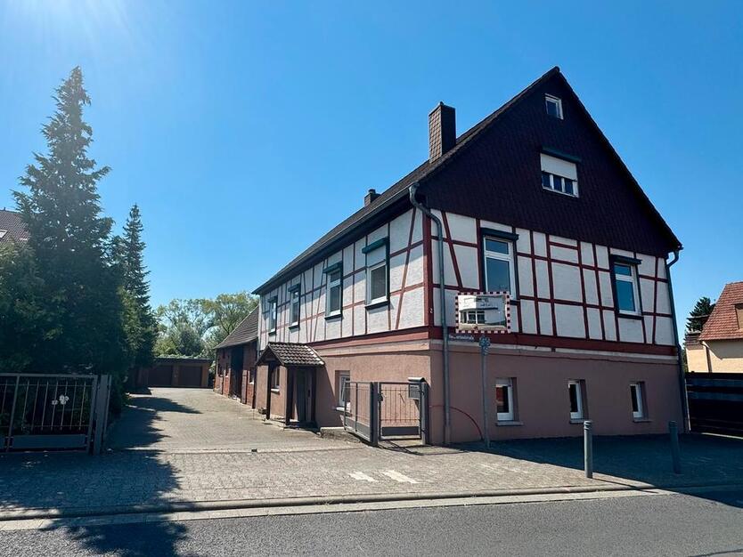 Großzügiges Mehrfamilienhaus mit Scheune, Hof & Garten