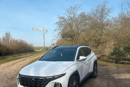 Hyundai TUCSON 26.673 km 25.600 &euro; Hanau 63486