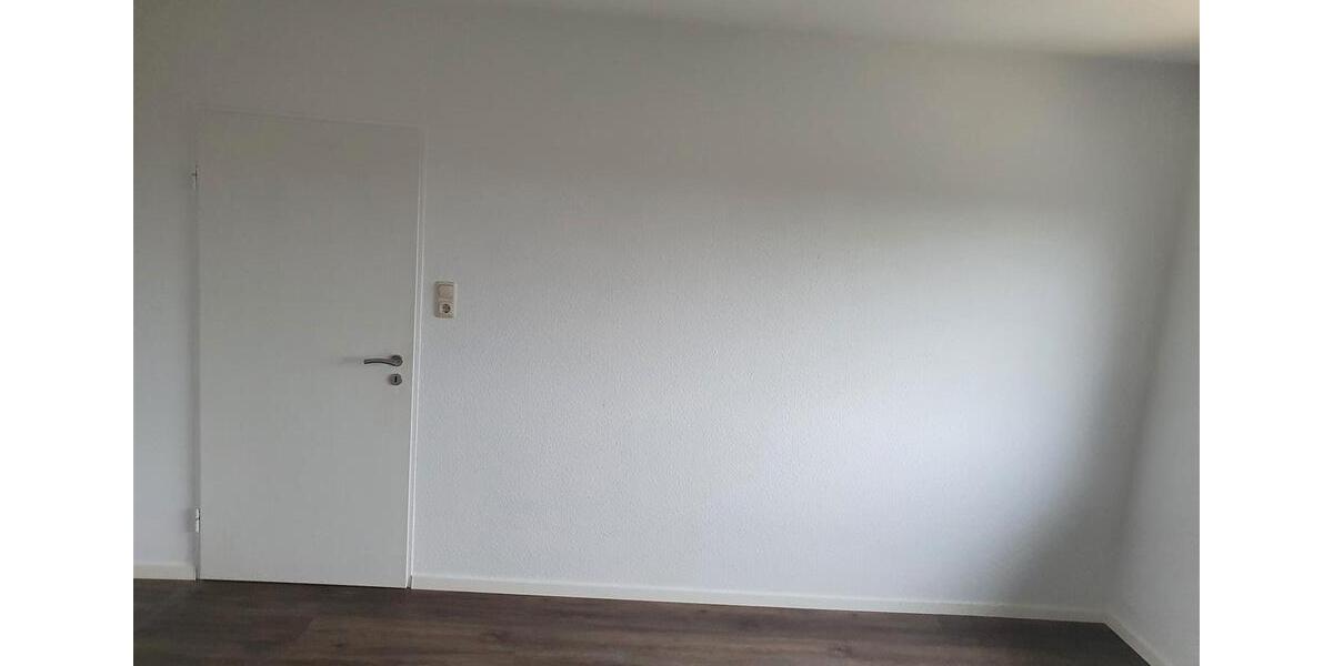 Etagenwohnung Flörsheim am Main - 3 Zimmer, 81 m&sup2;, 900&euro; | Angebot:26388737
