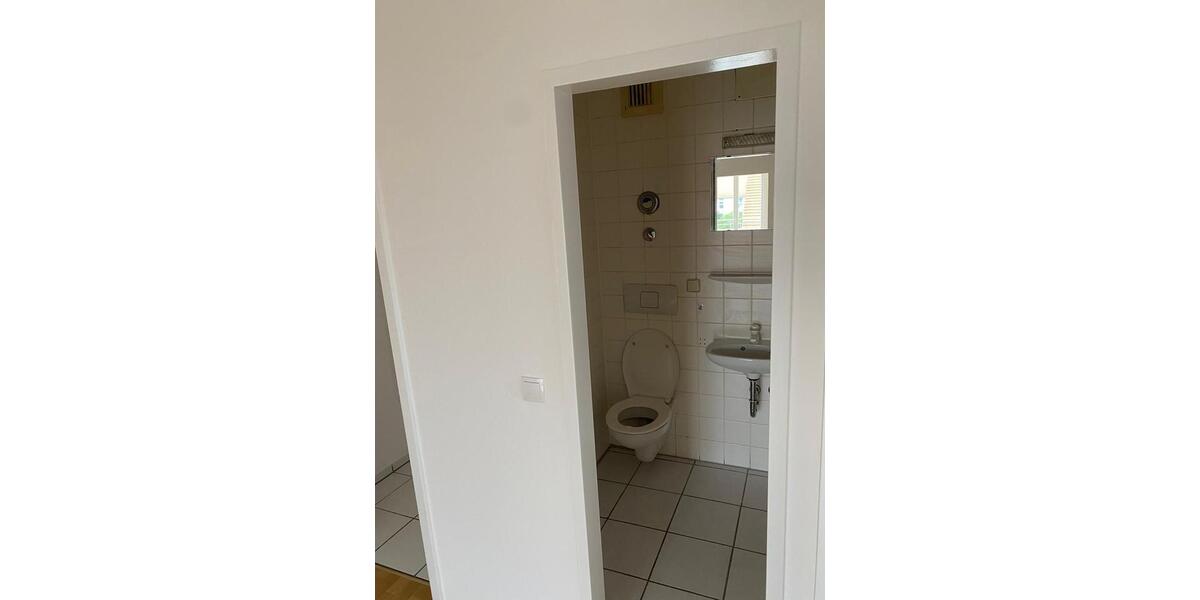 Dachgeschoßwohnung Liederbach am Taunus - 3 Zimmer, 82 m&sup2;, 1.020&euro; | Angebot:26415771