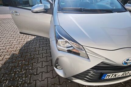 Toyota Yaris 39.500 km 16.250 &euro; Liederbach am Taunus 65835