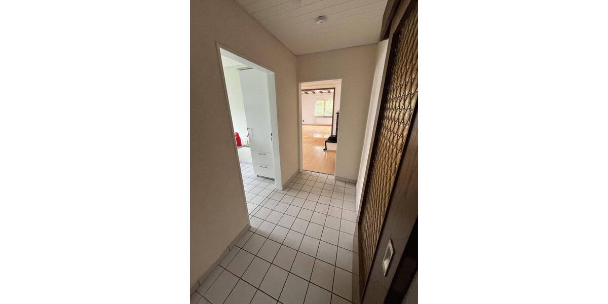 Einfamilienhaus Dreieich Götzenhain - 1 Zimmer, 175 m&sup2;, 850.000&euro; | Angebot:26065021