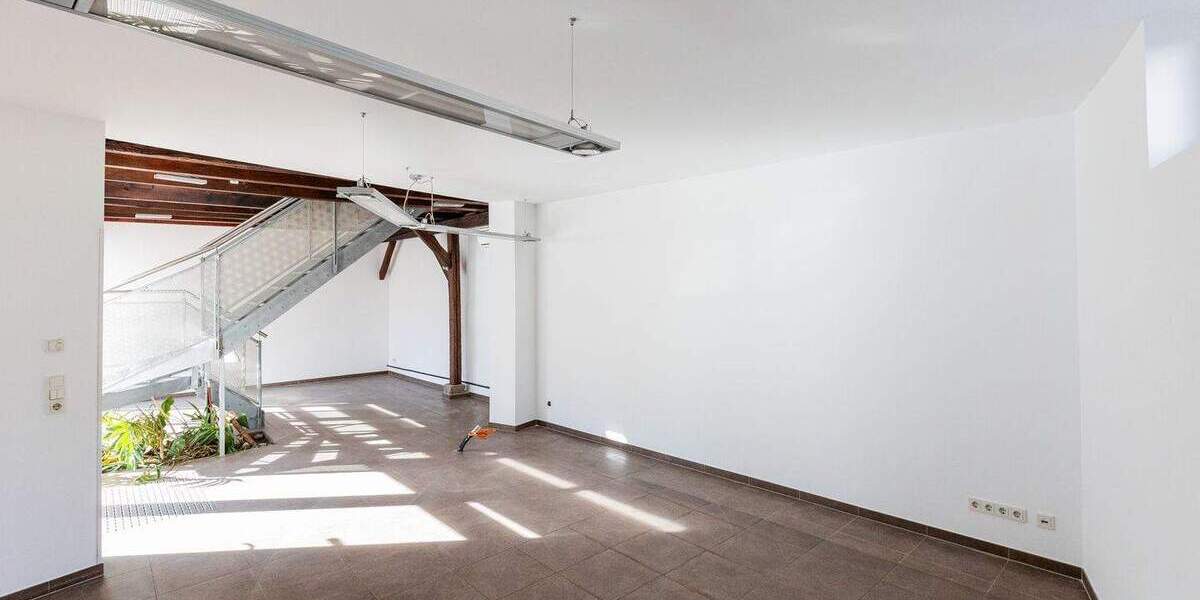 Gewerbeobjekt Bischofsheim - 5 Zimmer, 267 m&sup2;, 4.260&euro; | Angebot:25814102