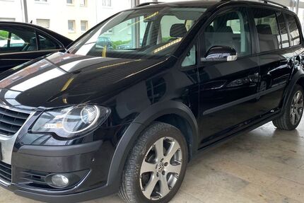 VW Touran 262.000 km 5.999 &euro; Neu-Isenburg 63263