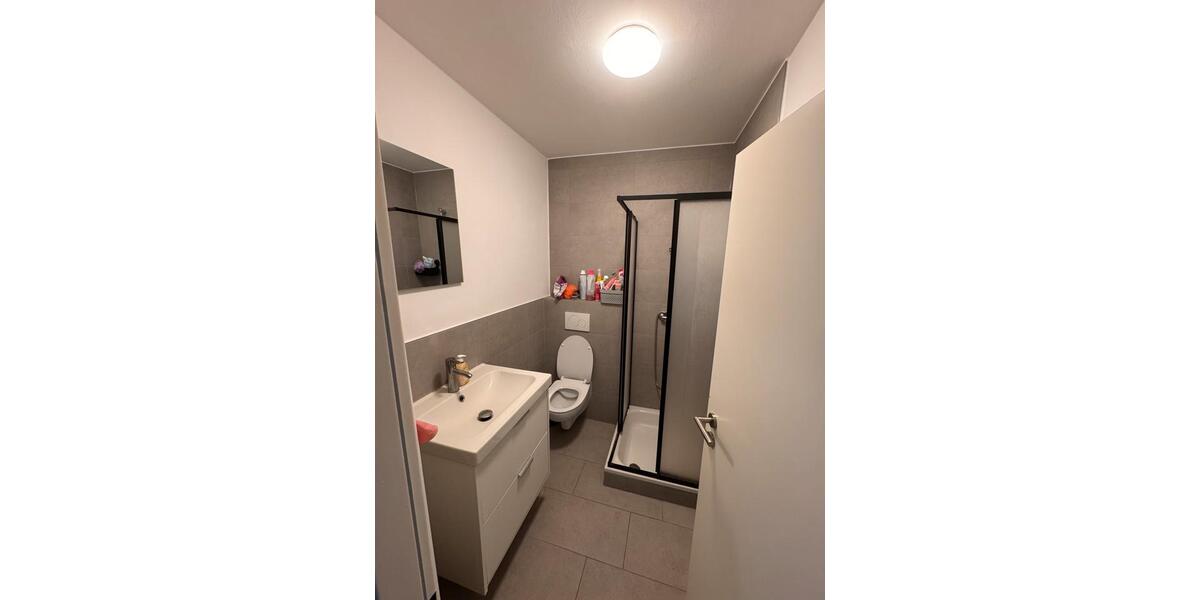 Etagenwohnung Liederbach am Taunus - 5 Zimmer, 12 m&sup2;, 550&euro; | Angebot:26385292