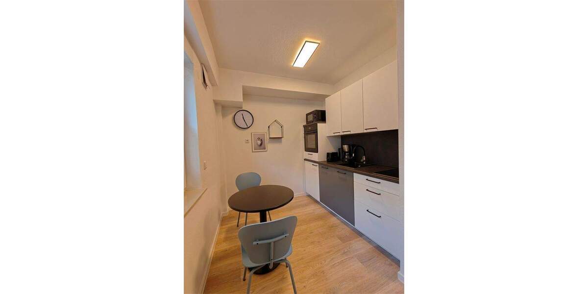 Rundum sorglos wohnen: Komplett ausgestattet, Zweitbezug, Zentrale-Lage 1 zimmer