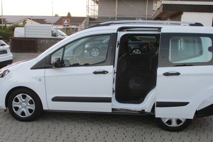 Ford Tourneo Courier 147.110 km 10.599 € Babenhausen 64832