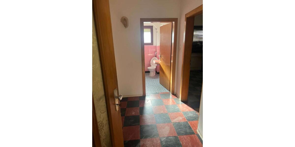 Einfamilienhaus Hanau - 7 Zimmer, 150 m&sup2;, 4.000&euro; | Angebot:24355438