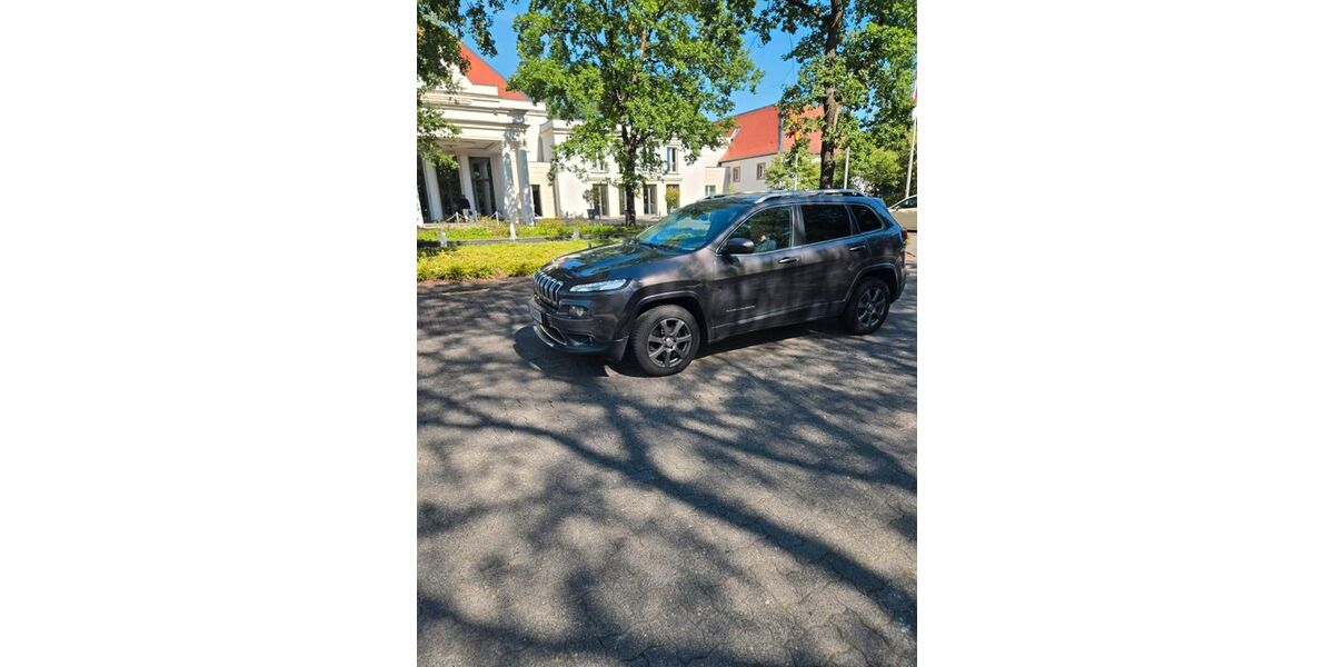 Jeep Cherokee 298.011 km 9.800 &euro; Weiterstadt 64331