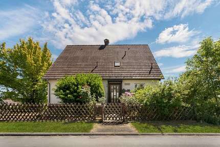 Haus zum Kaufen in Friedrichsdorf 620.000 € 141 m²