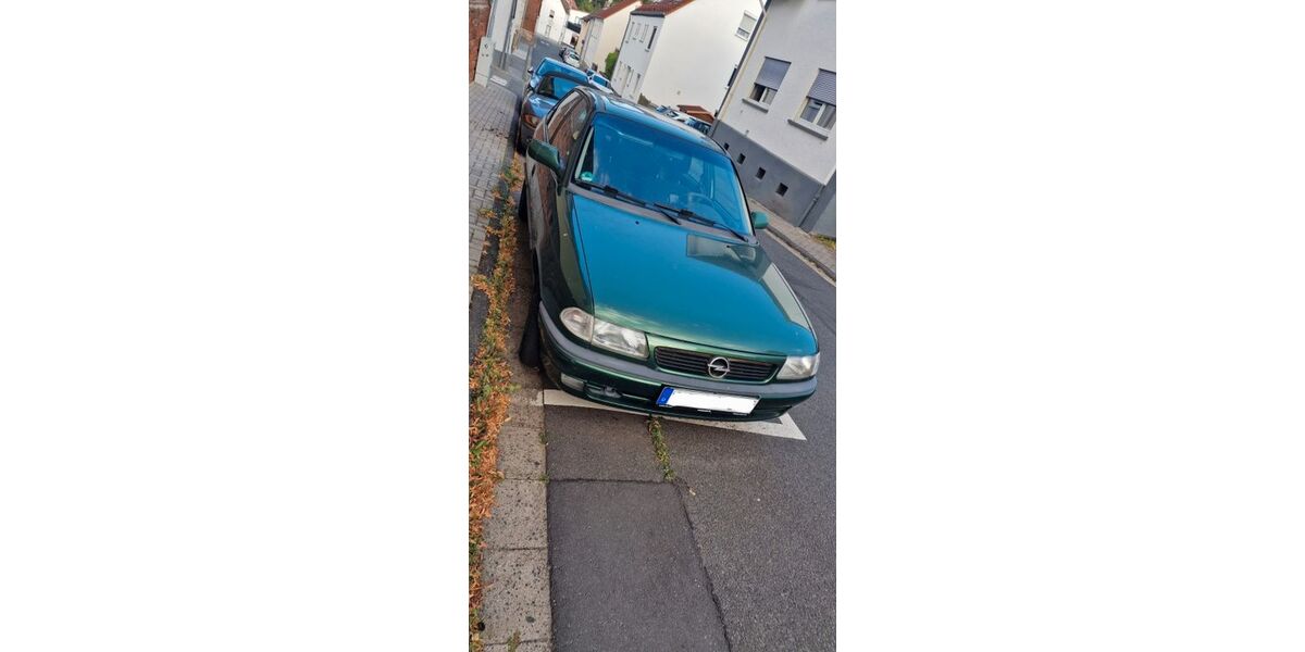 Opel Astra 172.208 km 1.111 &euro; Nidderau 61130