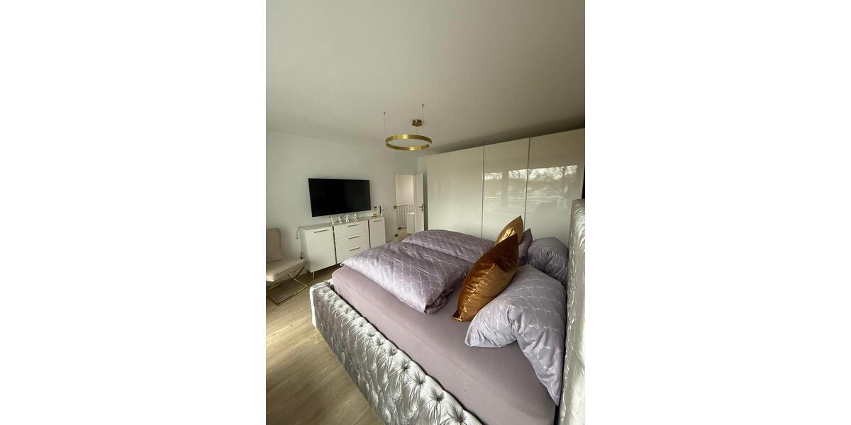 Reihenhaus Schwalbach am Taunus - 6 Zimmer, 170 m&sup2;, 890.000&euro; | Angebot:26703935