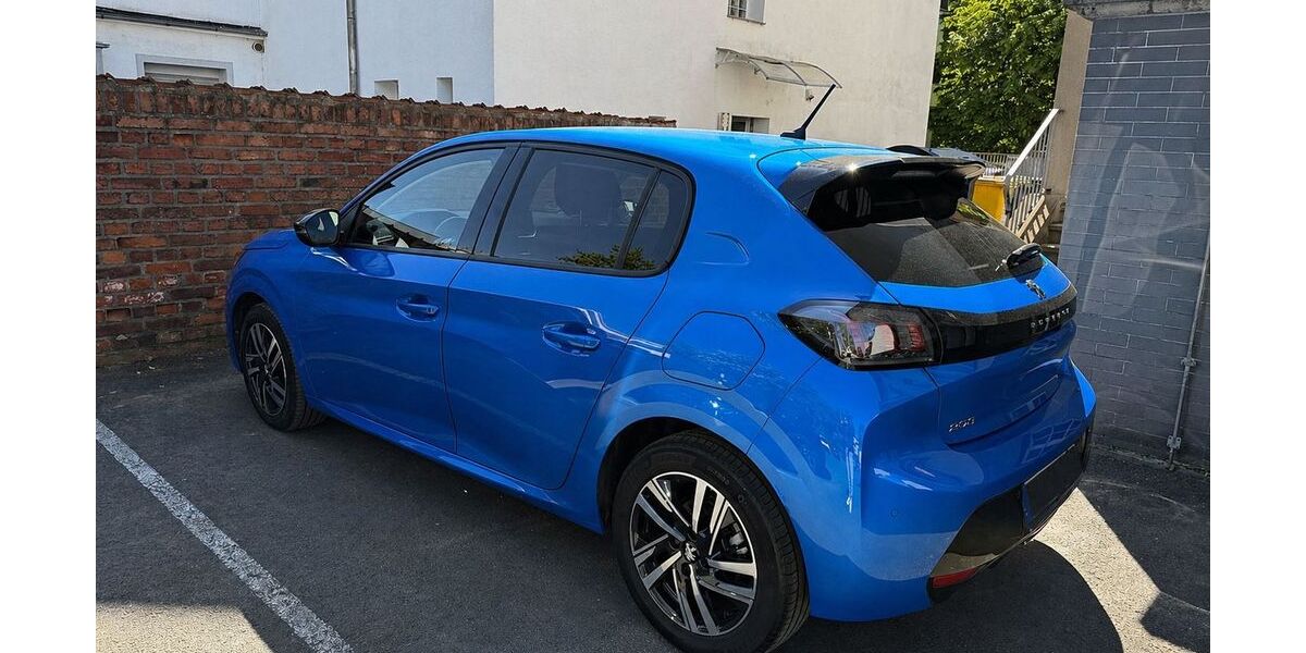 Peugeot 208 46.741 km 15.500 &euro; Hanau 63450