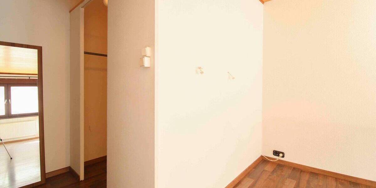 Etagenwohnung Frankfurt am Main Seckbach - 3 Zimmer, 94 m&sup2;, 495.000&euro; | Angebot:26028454