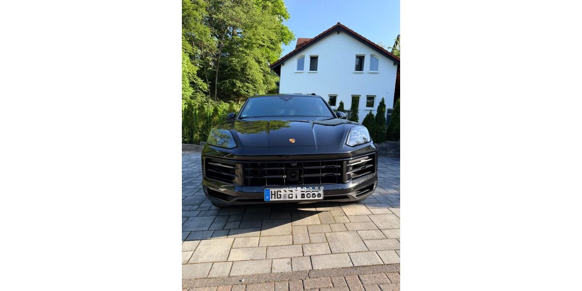 Porsche Cayenne 24.000 km 93.000 &euro; Usingen 61250