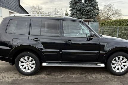 Mitsubishi Pajero 133.000 km 22.800 &euro; Büttelborn 64572