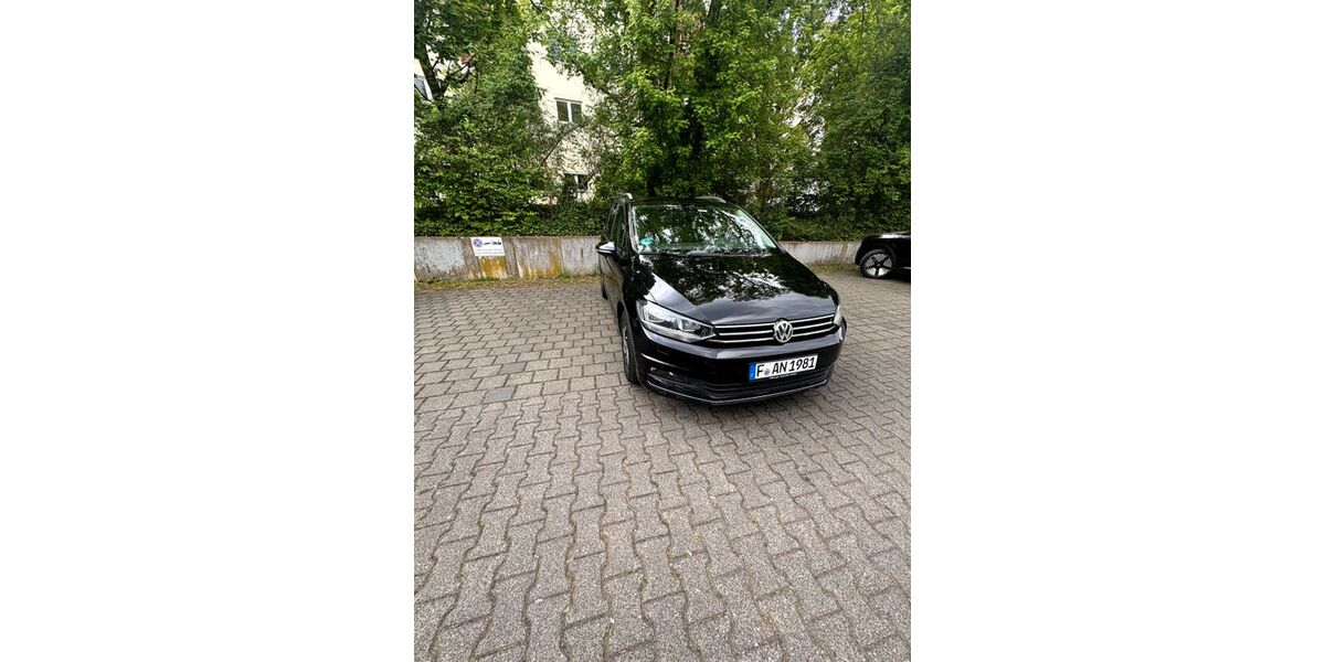 VW Touran 111.850 km 22.000 &euro; Frankfurt am Main 60486
