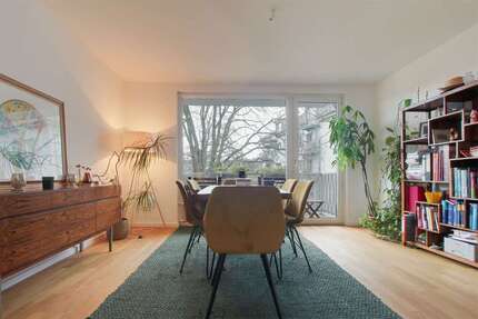 Wohnung Frankfurt Nordend Ost - 2.5 Zimmer, 70 m&sup2;, 1.200&euro; | Angebot:27204176