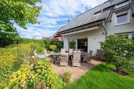 Haus Frankfurt am Main Harheim - 9 Zimmer, 259 m&sup2;, 1.250.000&euro; | Angebot:25772138