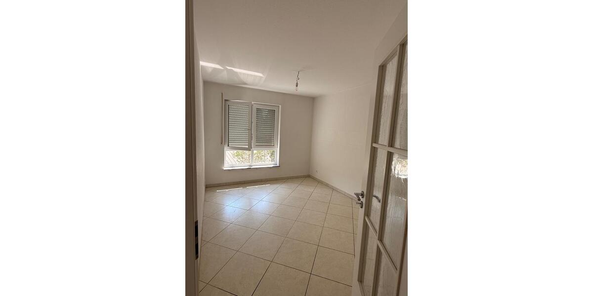 Erdgeschoßwohnung Bad Soden am Taunus - 3.5 Zimmer, 87 m&sup2;, 465.000&euro; | Angebot:27121603