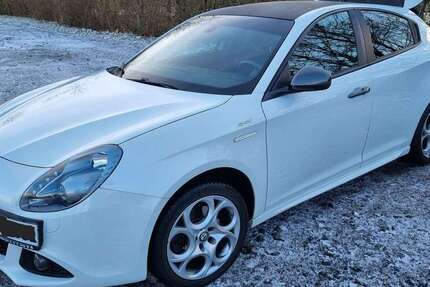 Alfa Romeo Giulietta 136.000 km 9.000 &euro; Kronberg 61476
