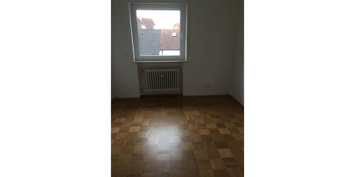 Etagenwohnung Karlstein am Main - 5 Zimmer, 105 m&sup2;, 1.200&euro; | Angebot:26704320