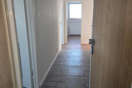 Wohnung Offenbach am Main Hafen - 3 Zimmer, 75 m&sup2;, 1.200&euro; | Angebot:26482978