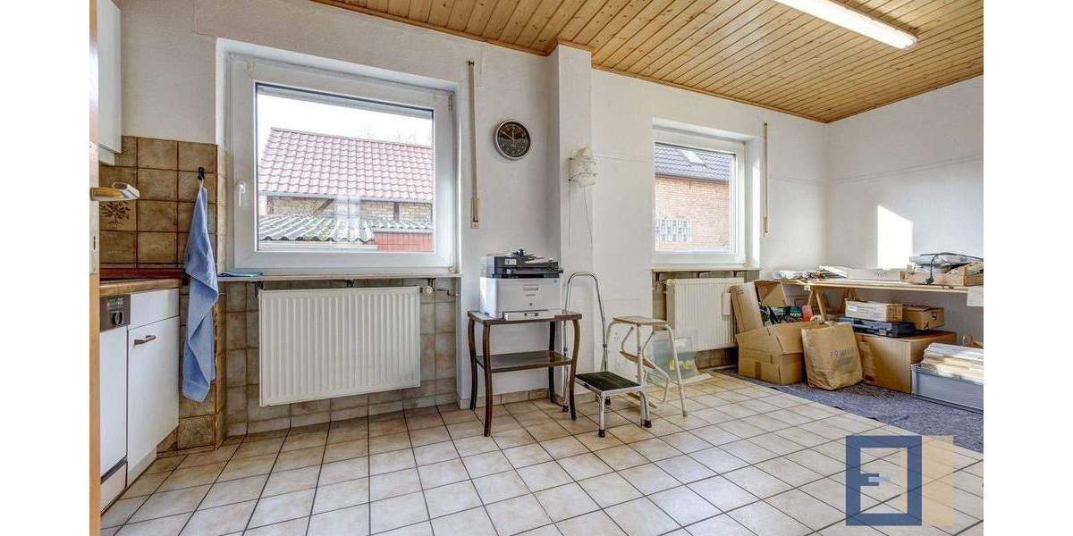 Einfamilienhaus Bischofsheim - 9 Zimmer, 215 m&sup2;, 529.950&euro; | Angebot:25691148