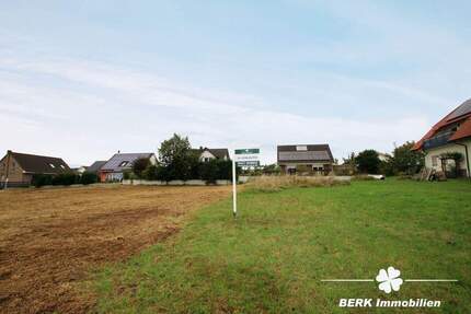 BERK Immobilien - Traumgrundstück in ruhiger Wohnlage von Altenstadt - auch bebaubar mit zwei DHH zimmer