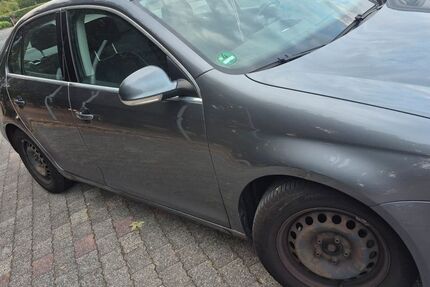 VW Jetta 144.000 km 3.500 &euro; Neu Anspach 61267