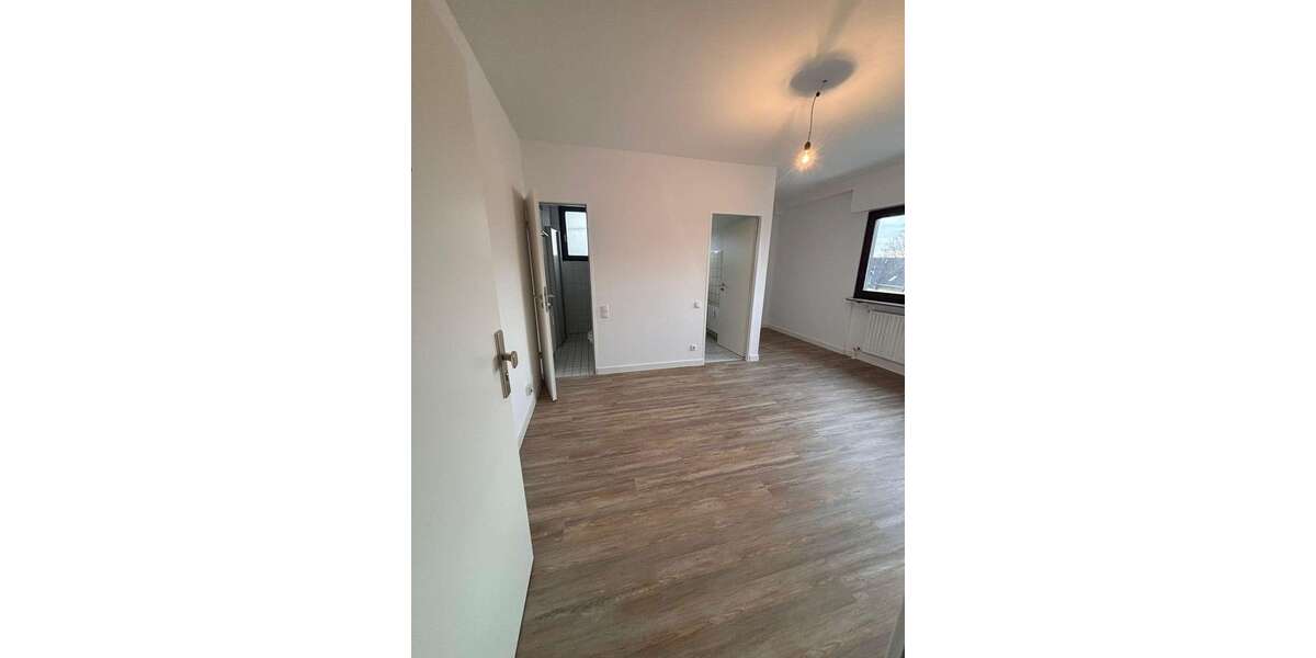 Etagenwohnung Frankfurt Mitte-West - 1 Zimmer, 23 m&sup2;, 390&euro; | Angebot:26553154