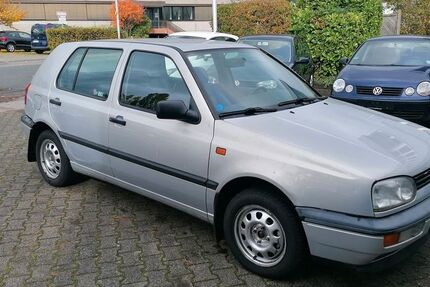 VW Golf 110.000 km 3.500 &euro; friedrichsdorf 61381