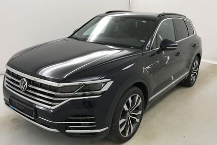 VW Touareg 222.209 km 27.656 &euro; Eschborn 65760