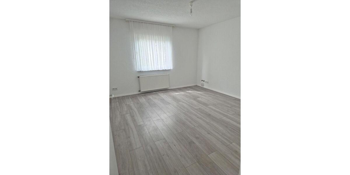 Erdgeschoßwohnung Bischofsheim - 4.5 Zimmer, 143 m&sup2;, 1.790&euro; | Angebot:26606595