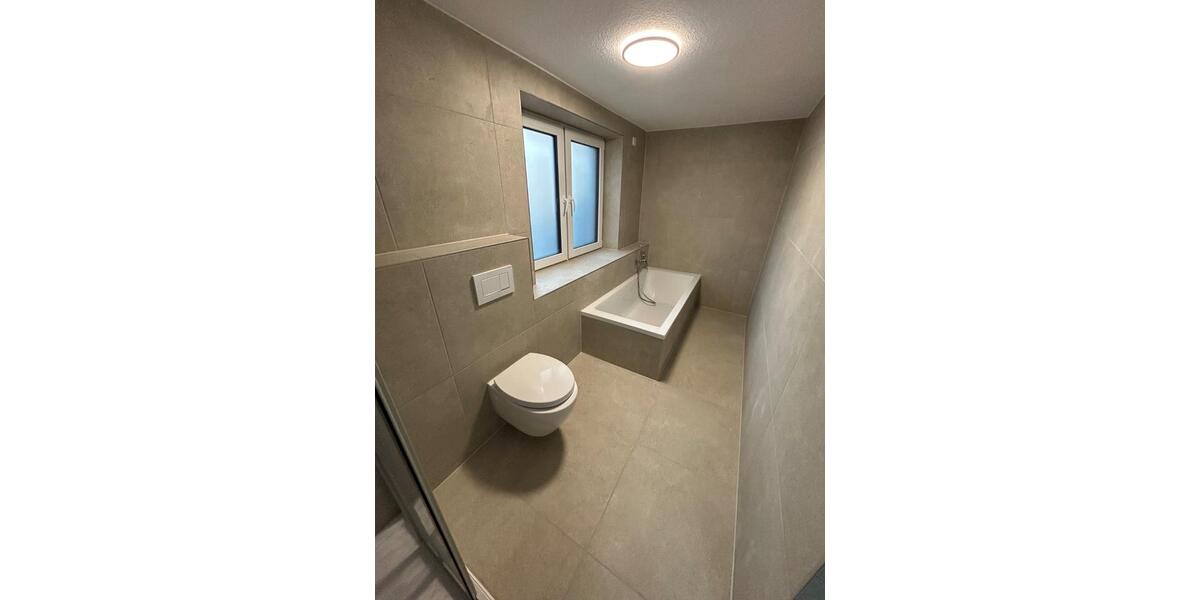 Exklusive Doppelhaushälfte mit 4 Zimmern in Ginsheim-Gustavsburg 4 zimmer