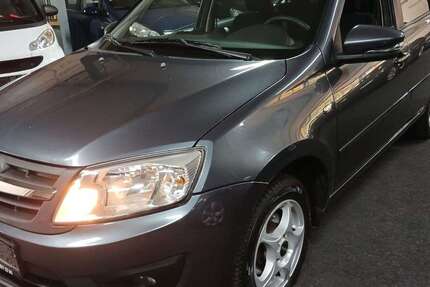 Lada Granta 82.000 km 5.450 &euro; Rüsselsheim 65428