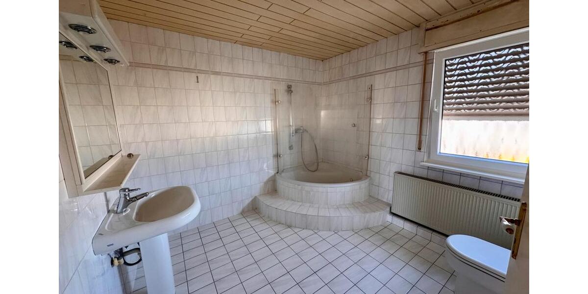 Ein- oder Zweifamilienhaus mit vielen Möglichkeiten 7 zimmer