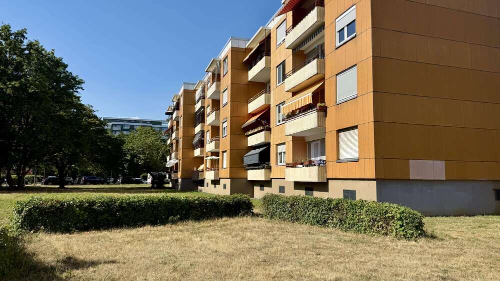 Etagenwohnung Frankfurt Nied - 4 Zimmer, 92 m&sup2;, 400.000&euro; | Angebot:27018079