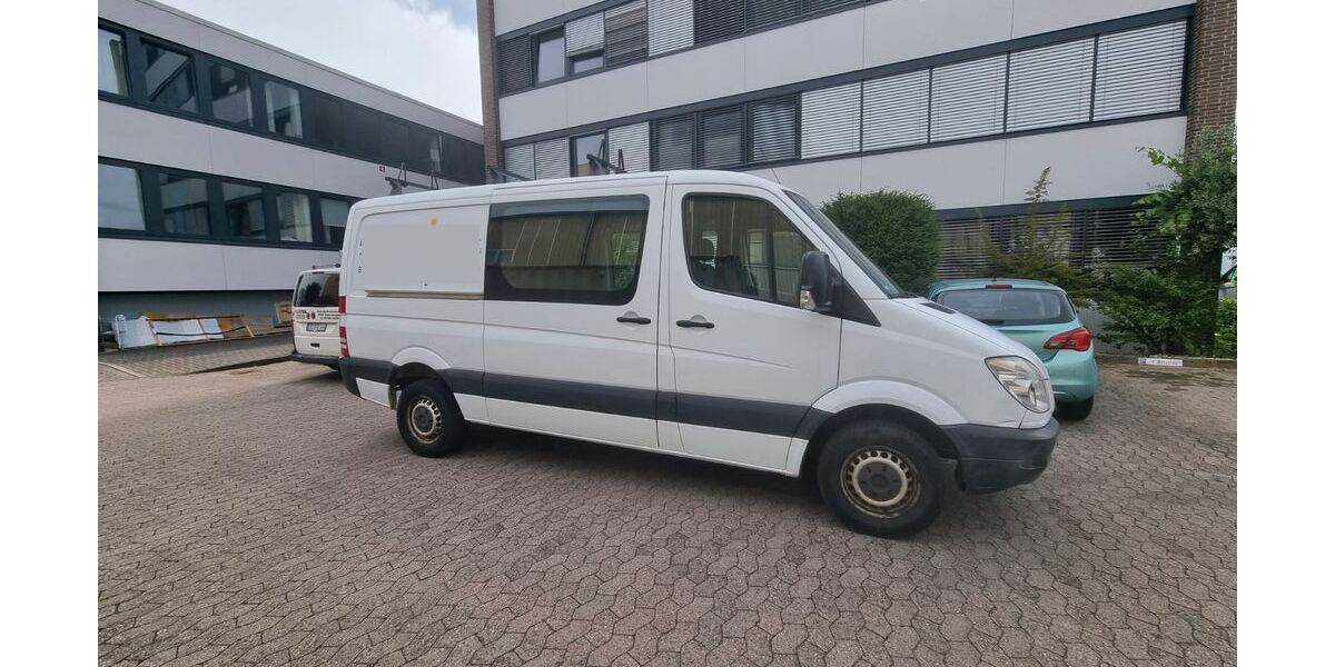 Mercedes-Benz Sprinter 254.000 km 5.900 &euro; Frankfurt (Main) - Riederwald 60386