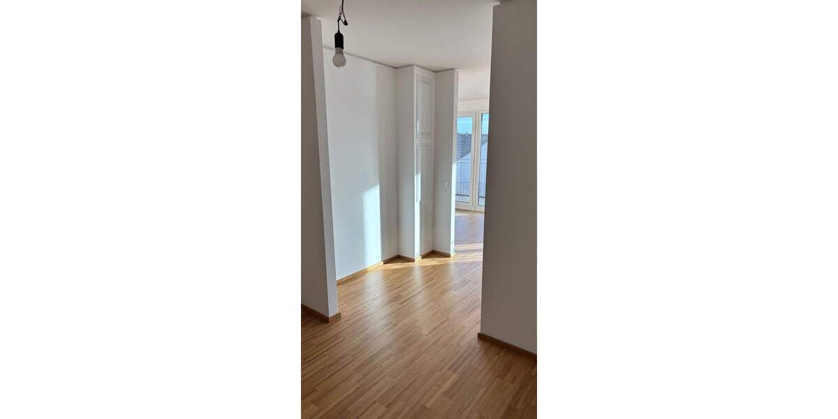 Etagenwohnung Offenbach am Main Hafen - 3 Zimmer, 106 m&sup2;, 1.935&euro; | Angebot:25690790