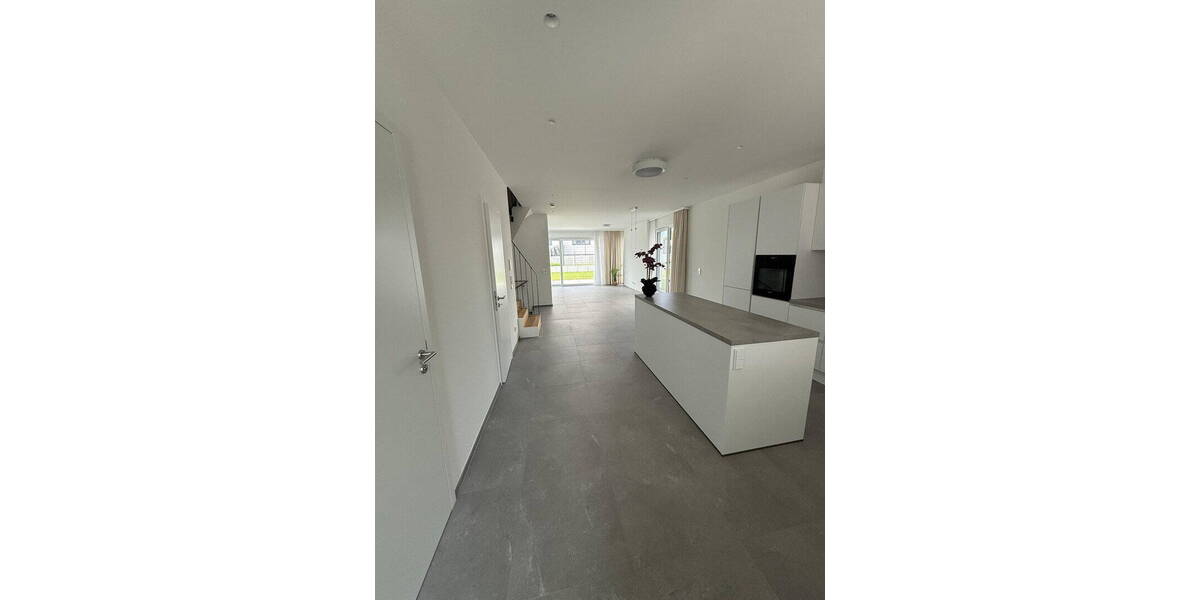 Doppelhaushälfte Bad Homburg Ober-Erlenbach - 6 Zimmer, 185 m&sup2;, 3.850&euro; | Angebot:26483764