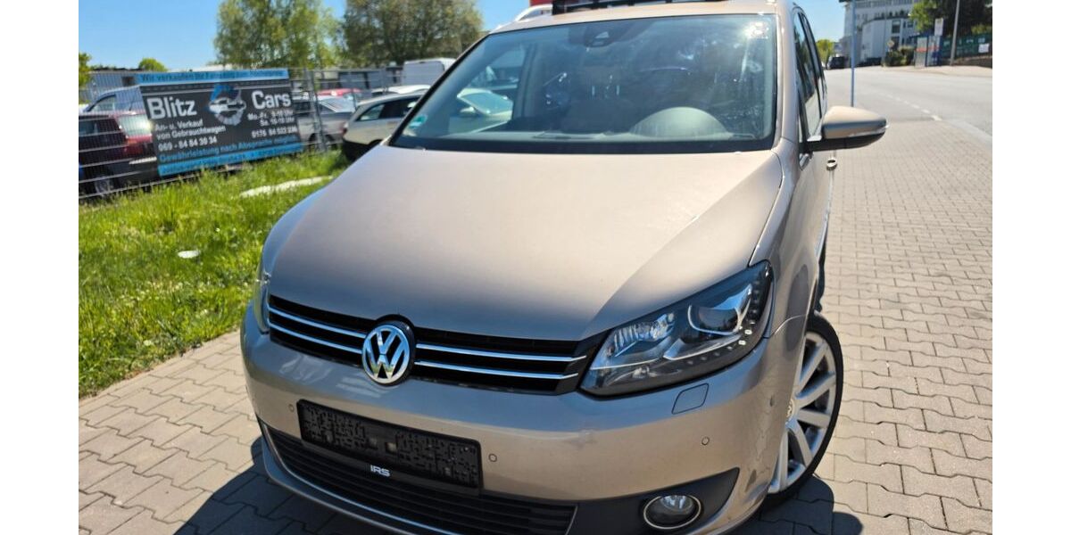 VW Touran 233.000 km 9.300 &euro; Dietzenbach 63128