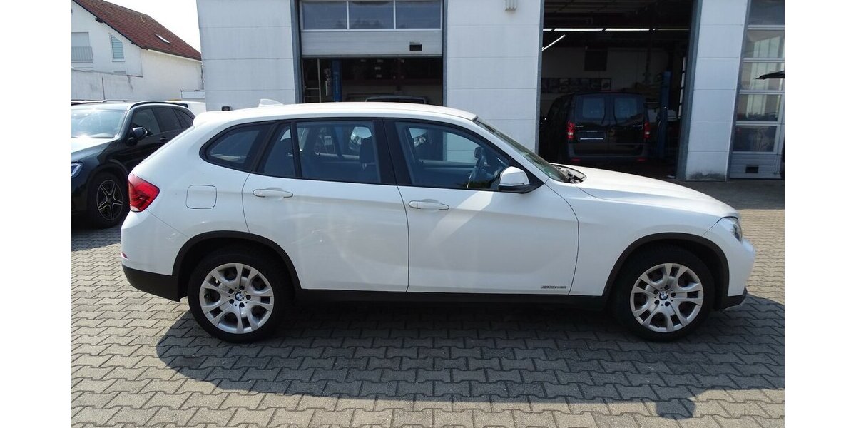 BMW X1 1.8l i sDrive, Steptronic, Sitzheizung, PDC hin 154.921 km 8.490 &euro; Rodgau 63110