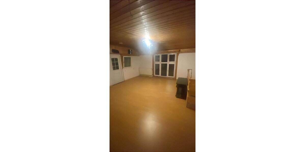 Maisonettenwohnung Oberursel (Taunus) - 2 Zimmer, 77 m&sup2;, 900&euro; | Angebot:25306070