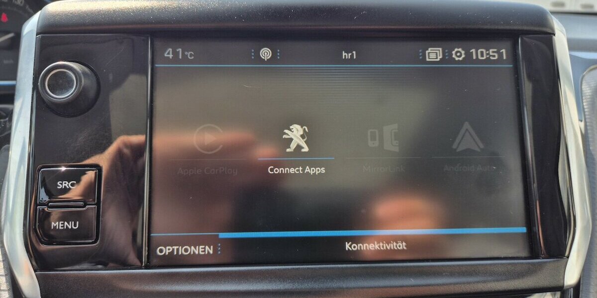 Peugeot 2008 Allure, Klima, Navi, Pano, Carplay,Leder, Sit 70.550 km 9.590 &euro; Rodgau 63110