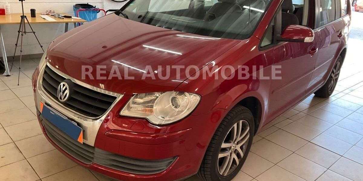 VW Touran 162.000 km 6.500 &euro; Frankfurt 65933