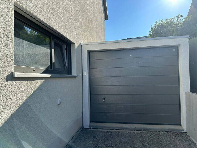 Neue Doppelhaushälfte mit Garten