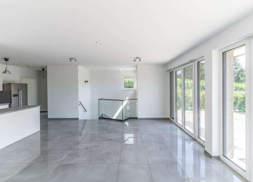 Wohnung zum Mieten in Wiesbaden 1.999 € 126.2 m²