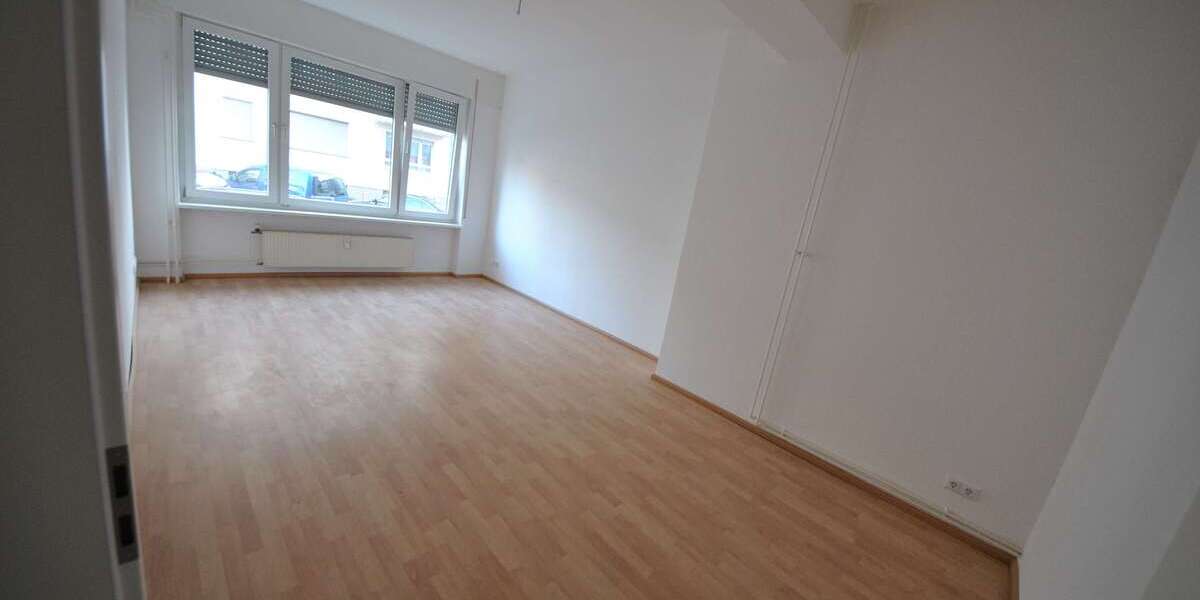 Etagenwohnung Offenbach Nordend - 3 Zimmer, 95 m&sup2;, 745&euro; | Angebot:27441583