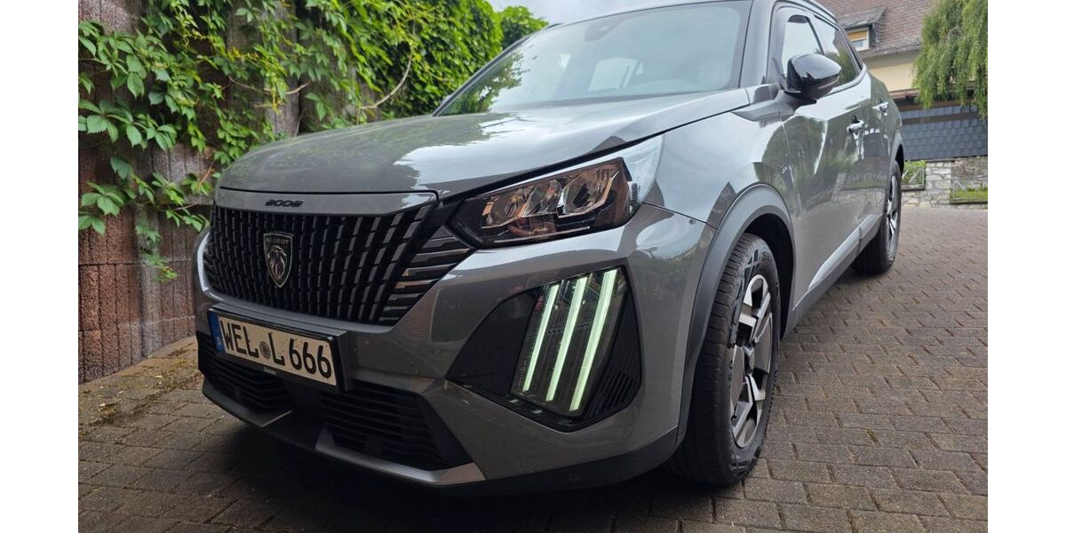 Peugeot 2008 42.100 km 21.500 &euro; Wöllstadt 61206